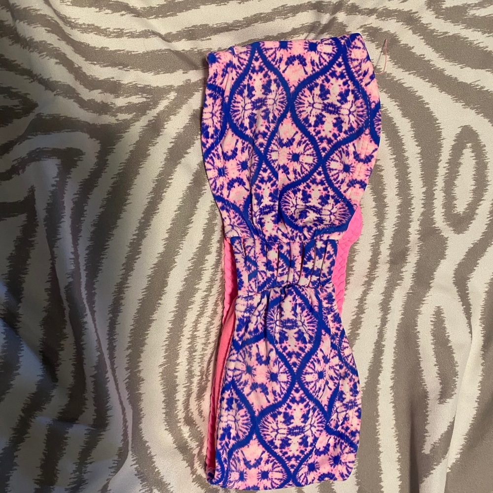Bikini pink strip less top
